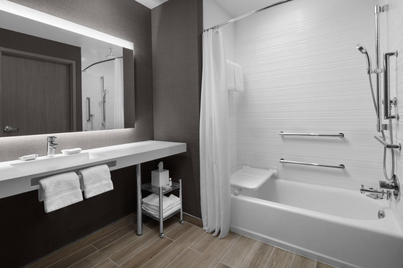 Ac Hotel By Marriott Miami Dadeland Glenvar Heights Extérieur photo